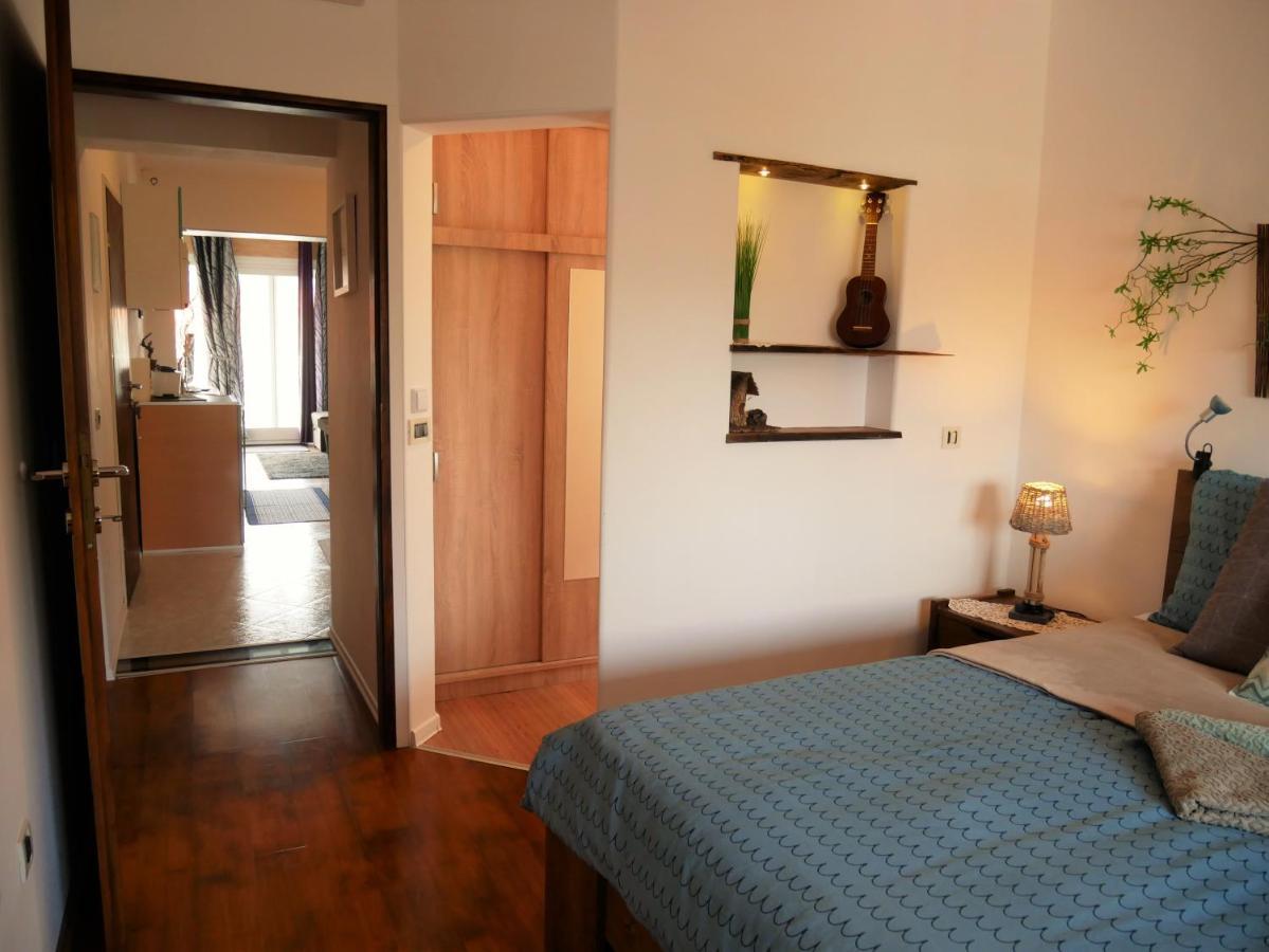 Pakua Apartments & Penthouse Ровин Екстериор снимка