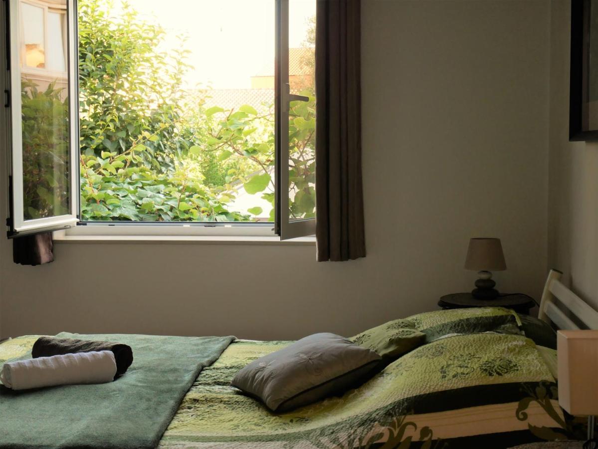 Pakua Apartments & Penthouse Ровин Екстериор снимка